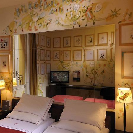 Phi Hotel Болоня Екстериор снимка