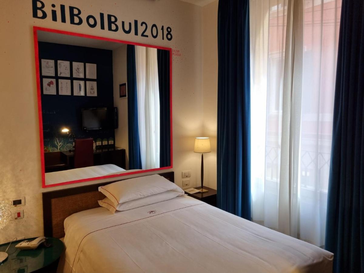 Phi Hotel Болоня Екстериор снимка