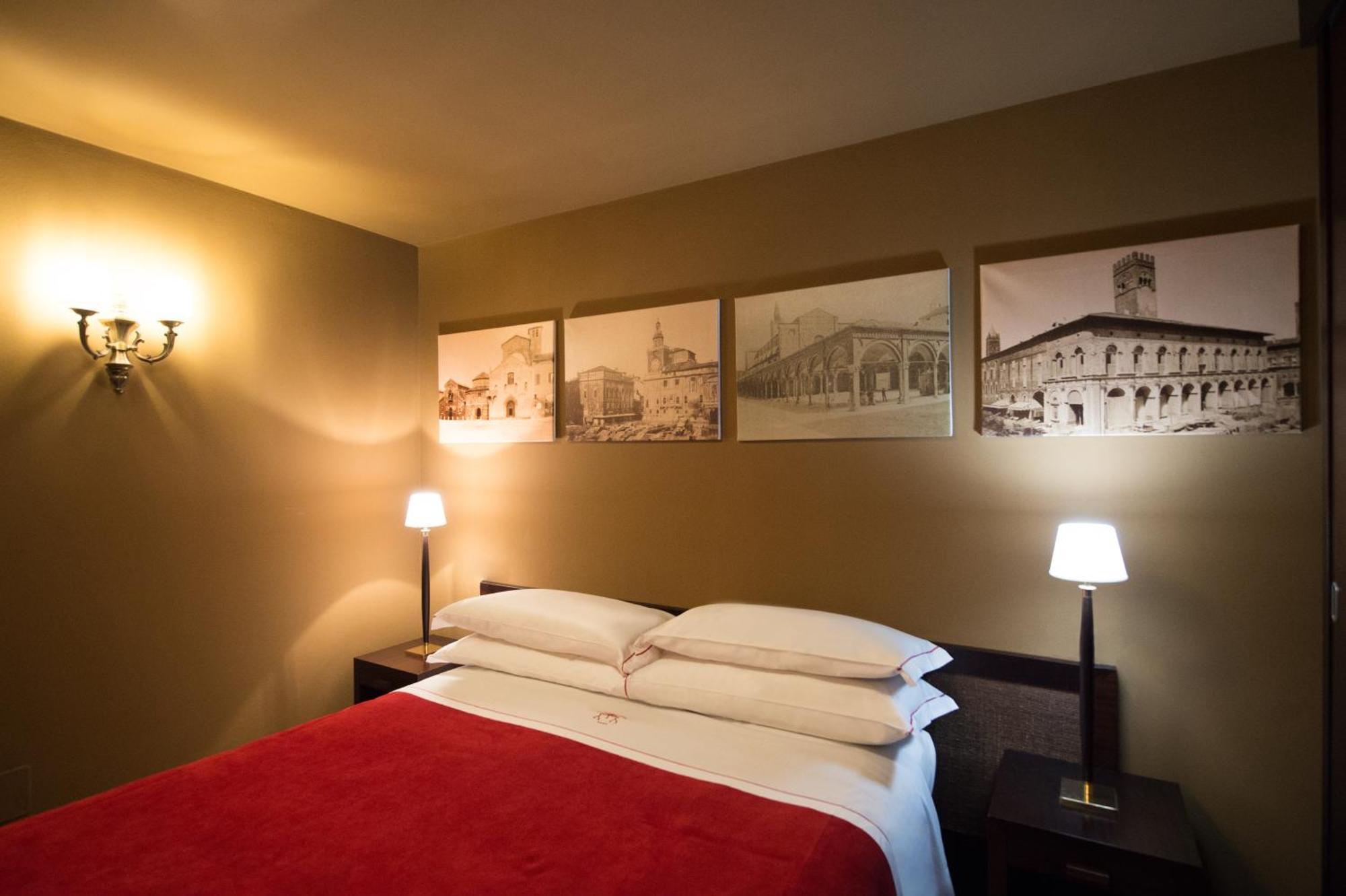 Phi Hotel Болоня Екстериор снимка