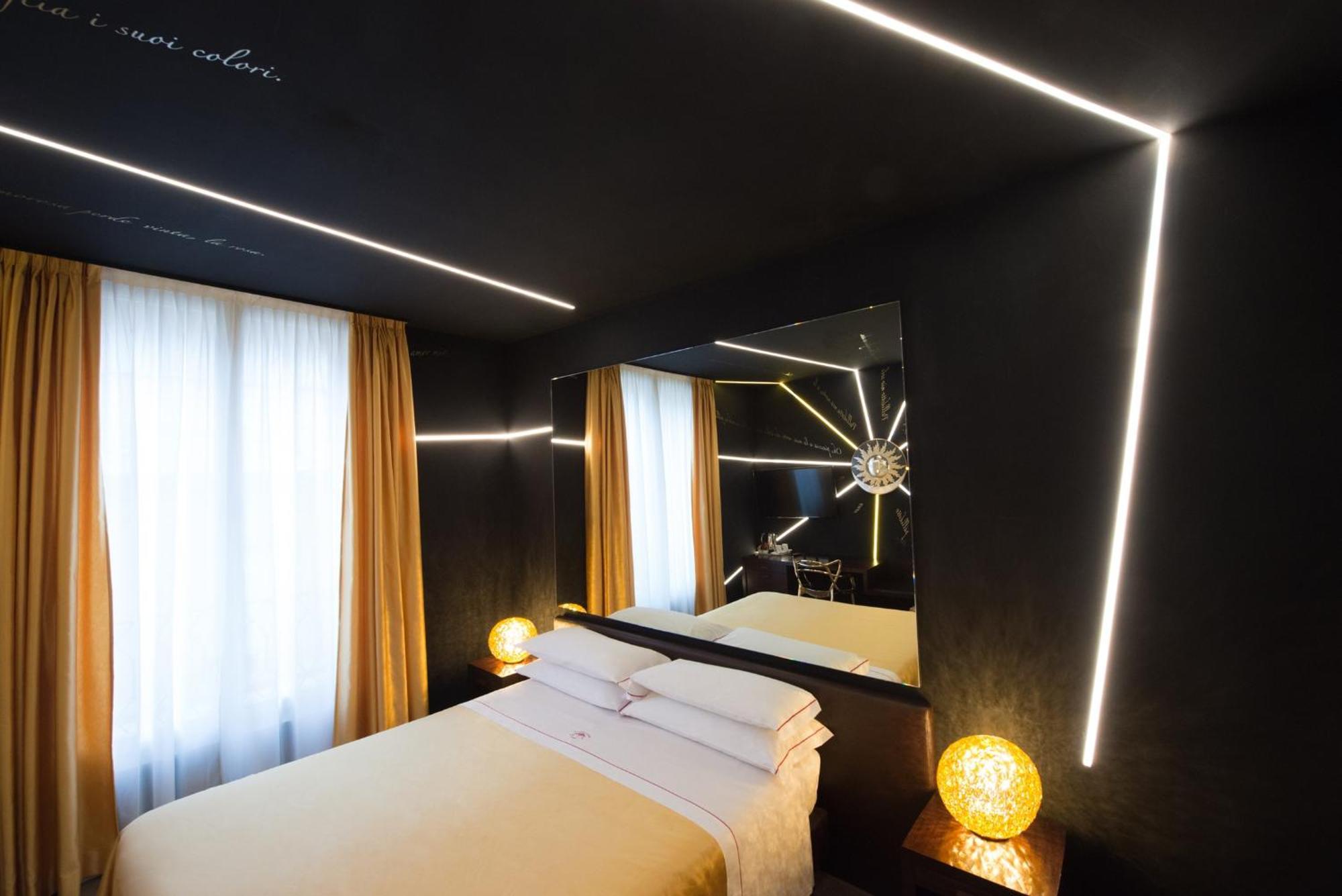 Phi Hotel Болоня Екстериор снимка
