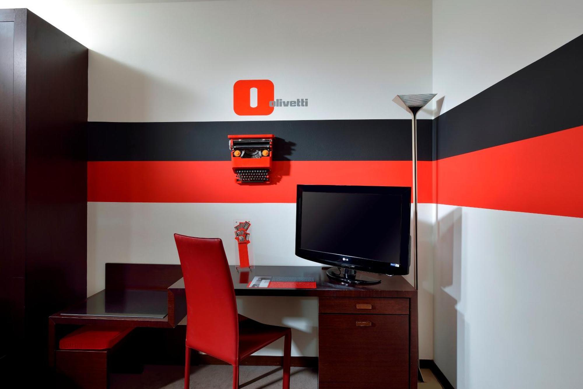 Phi Hotel Болоня Екстериор снимка