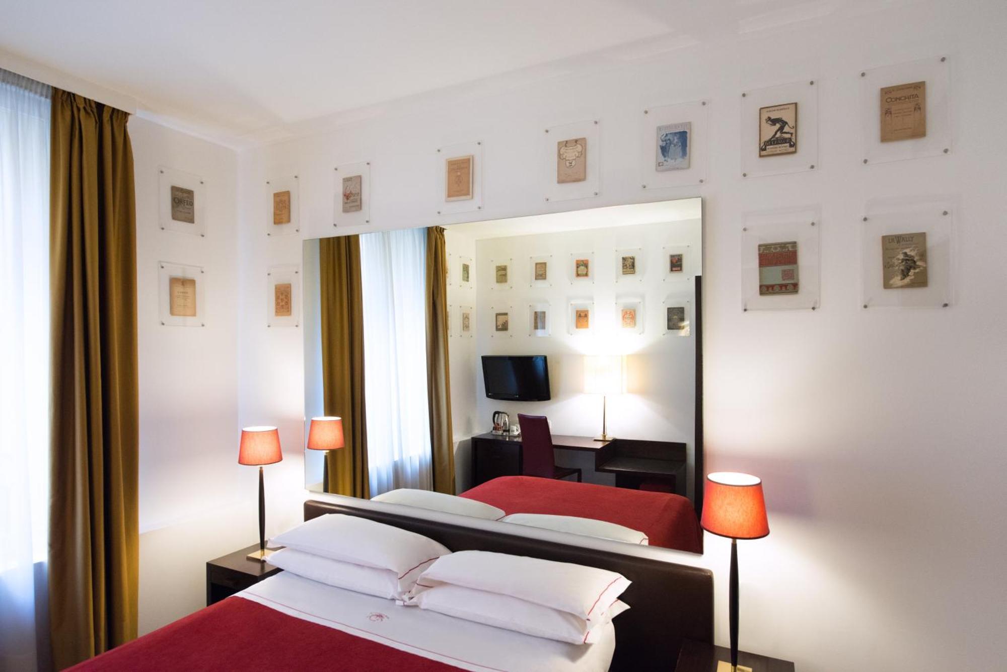 Phi Hotel Болоня Екстериор снимка